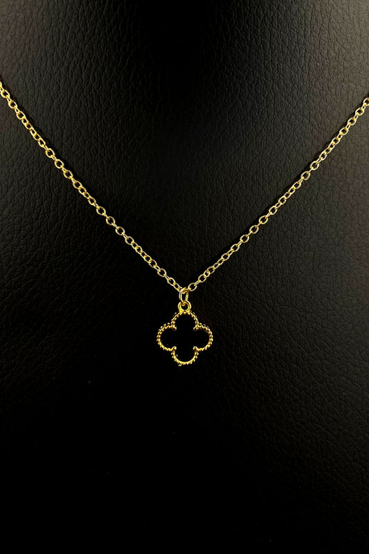 Elegant Clover Pendant Necklace